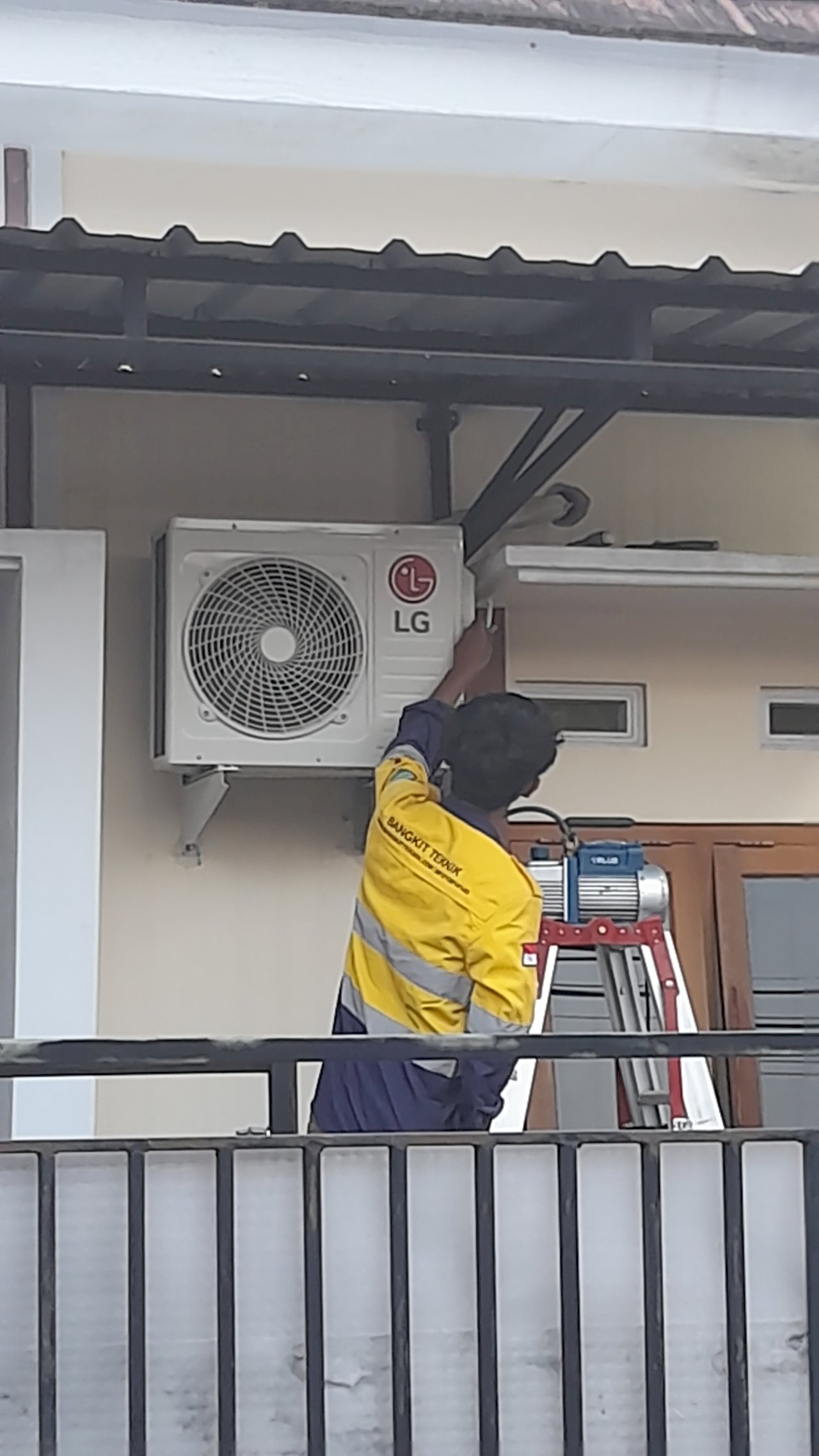 Bangkit Teknik